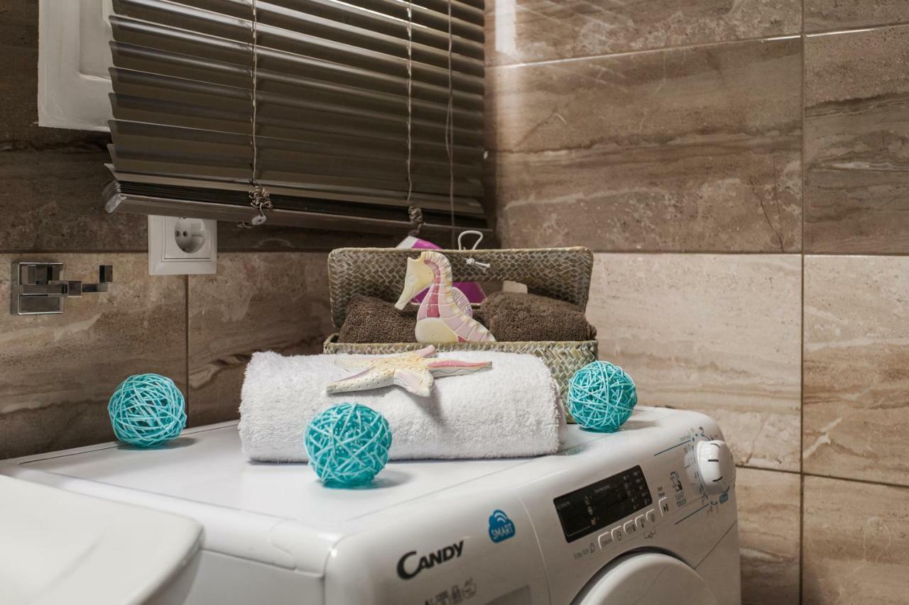 Modern Antique Private Near To Acropolis Museum And Metro Station *