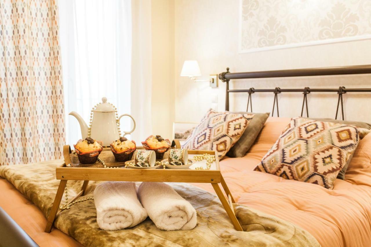 Modern Antique Private Near To Acropolis Museum And Metro Station